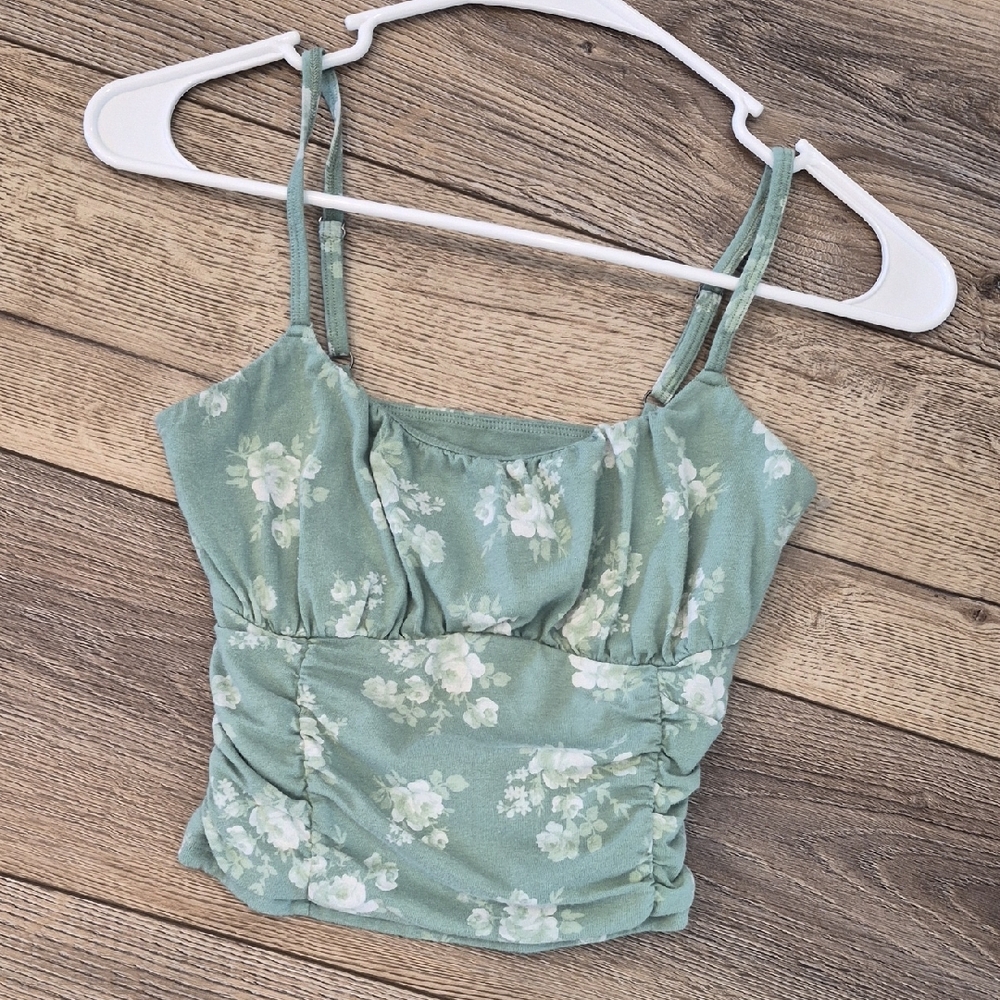 📚 Hollister Floral Ruched Mint Green Adjustable Cami Top Summer vacation boho